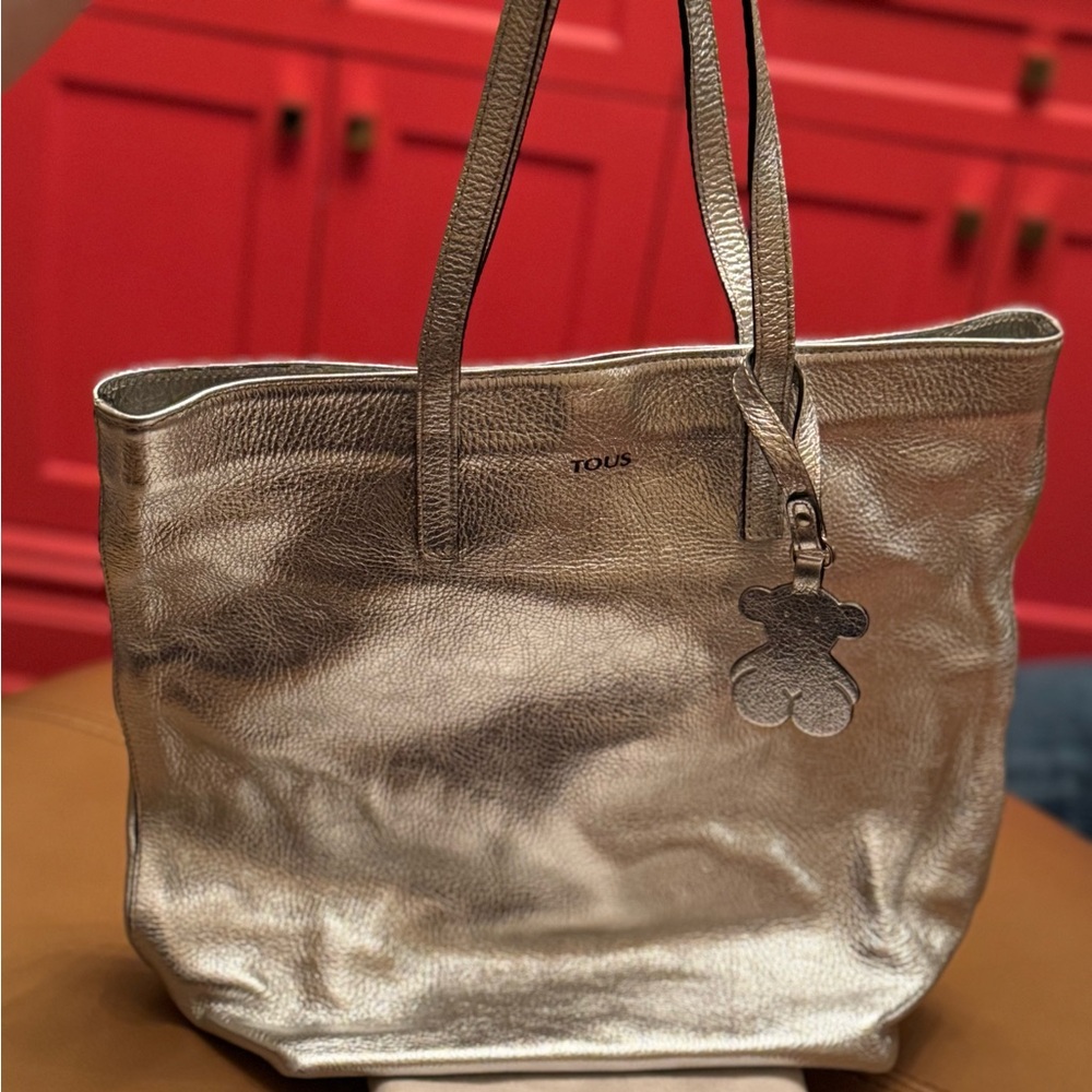 Beautiful TOUS Silver Metallic Leather Totebag